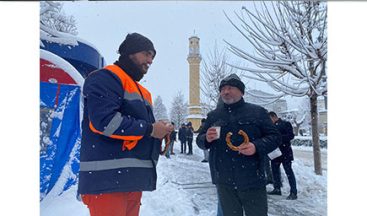 40 ARAÇ VE 200 PERSONELLE KAR MÜCADELESİ