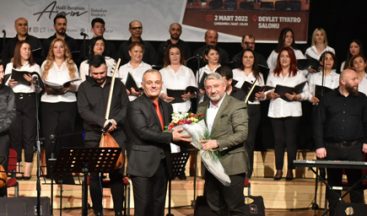 TÜRKÜ ZİYAFETİ MEST ETTİ