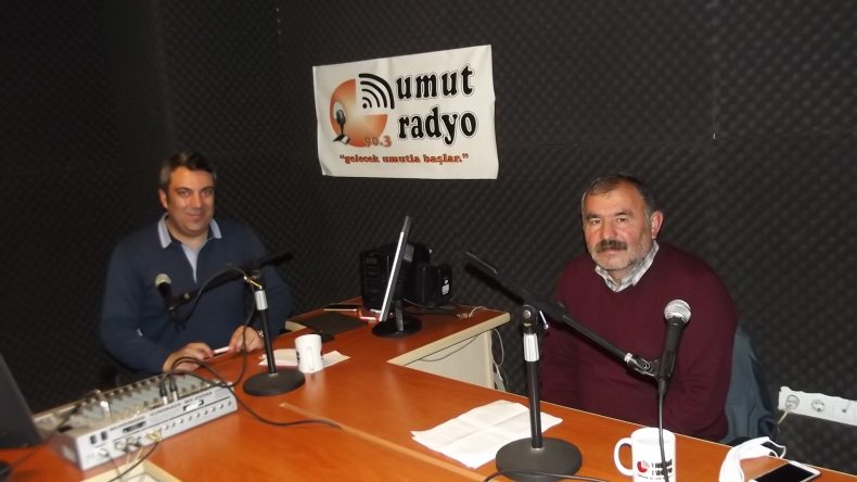 NURETTİN AKSOY DEDE : HÜNKAR, DİL, DİN, IRK FARKI GÖZETMEDEN TÜM CANLARA SESLENDİ