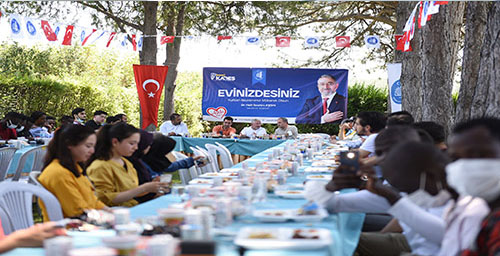 MİSAFİR ÖĞRENCİLERLE BAYRAM KAHVALTISI