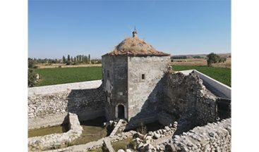HÜSEYİN GAZİ TÜRBESİ AYAĞA KALDIRILIYOR