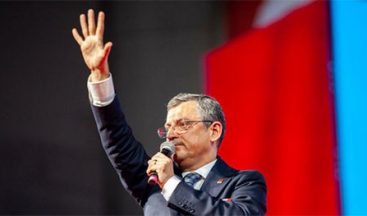 ÖZGÜR ÖZEL CHP’NİN YENİ LİDERİ OLDU