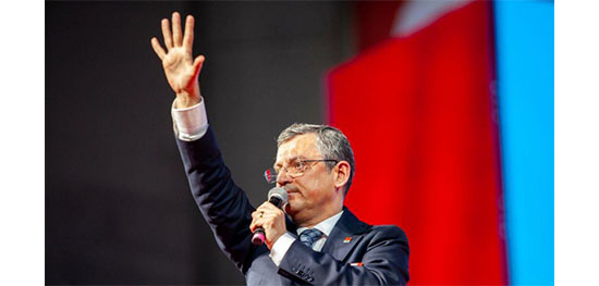 ÖZGÜR ÖZEL CHP’NİN YENİ LİDERİ OLDU