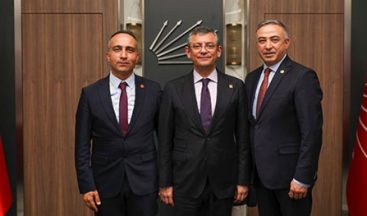 ÇORUM HEYETİNDEN GENEL BAŞKAN ÖZEL’E ZİYARET