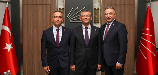 ÇORUM HEYETİNDEN GENEL BAŞKAN ÖZEL’E ZİYARET