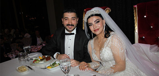 BERKAN & HASRET ÇİFTİNE GÖRKEMLİ DÜĞÜN