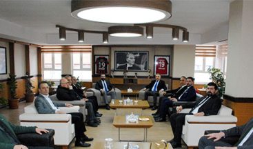 ÇÖPHÜSEYİNOĞLU’NDAN SMMMO’YA “MUHASEBECİLER HAFTASI” ZİYARETİ