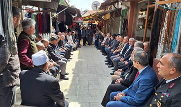 ESNAF VE PROTOKOL, ARİFE DUASI’NDA BULUŞTU