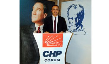 CHP Çorum İl Başkanı Av. Dinçer Solmaz, Kurban Bayramı’nın ülkemize ve İslam dünyasına barış ve esenlik getirmesini, bu güzel günlerin tüm olumsuzlukları unutturmasını temenni etti.