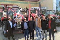 BAŞKAN UZUN, TARIM FUARINDA ODA ÜYELERİNİ YALNIZ BIRAKMADI
