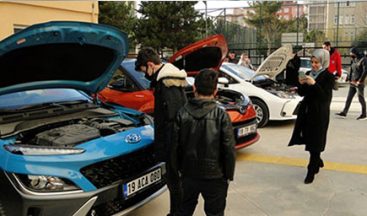 ELEKTRİK VE HİBRİT ARAÇLAR PANELİ