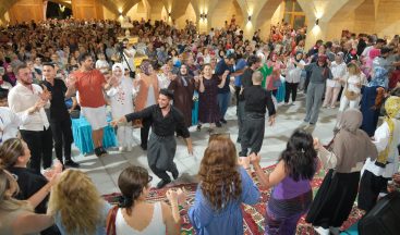 BEDESTEN’DE DÜZENLENEN ‘SIRA GECESİ’ BÜYÜLEDİ