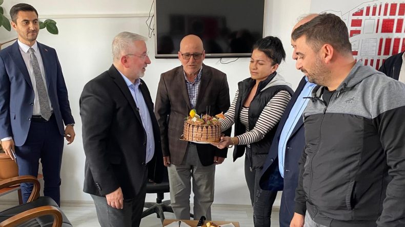 AŞGIN’A ZANAATKARLAR’DA DOĞUM GÜNÜ SÜRPRİZİ!