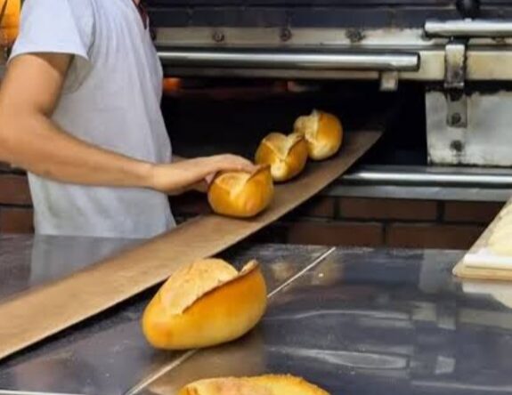 ÇORUM’DA EKMEK 15 LİRA OLDU