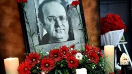 DEMOKRASİ ŞEHİDİ GAZETECİ YAZAR UĞUR MUMCU İÇİN ANMA PROGRAMI