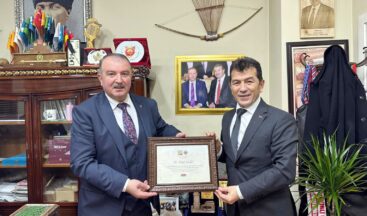ERDAL, MOBİLYACI ESNAFININ TALEPLERİNİ FEDERASYONA TAŞIDI