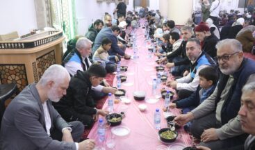 BELEDİYE SURİYE YERMÜK’TE İFTAR SOFRASI KURDU