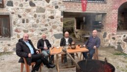 OSMANCIK’TA HOŞ BİR PAZAR SOHBETİ VE BALTACI MEHMED ANITI’NA ZİYARET..