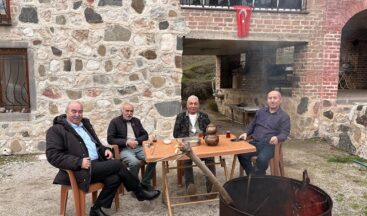 OSMANCIK’TA HOŞ BİR PAZAR SOHBETİ VE BALTACI MEHMED ANITI’NA ZİYARET..