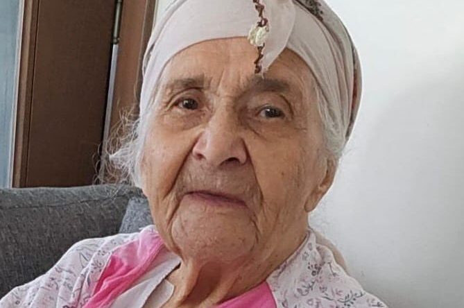 YETER ÖZCAN VEFAT ETTİ