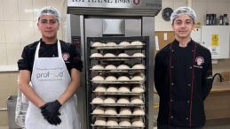 BU LİSE’DE GÜNDE 10 BİN TAM BUGDAY EKMEĞİ ÜRETİLİYOR