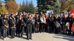 EĞİTİM İŞ :’İNSANLIĞIN ORTAK GELECEĞİ SAVAŞTA DEĞİL BARIŞTADIR”