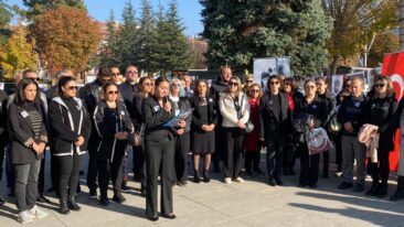 EĞİTİM İŞ :’İNSANLIĞIN ORTAK GELECEĞİ SAVAŞTA DEĞİL BARIŞTADIR”