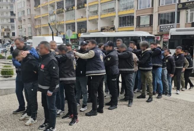 EMNİYET ÇORUM’DA ÇETE ÇÖKERTTİ