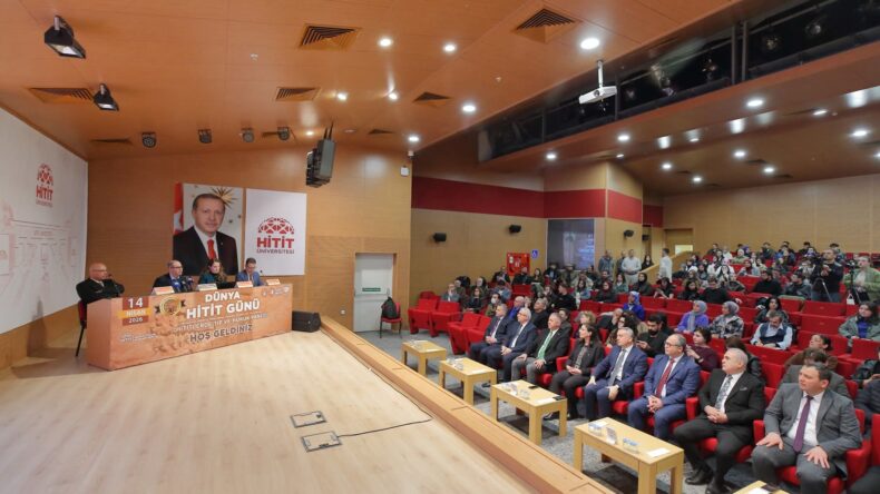 HİTİTLERDE TIP VE HUKUK” PANELİ GERÇEKLEŞTİ