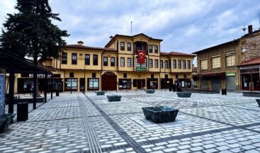 “HANÖNÜ MEYDANI” RESMEN İSİMLENDİRİLDİ