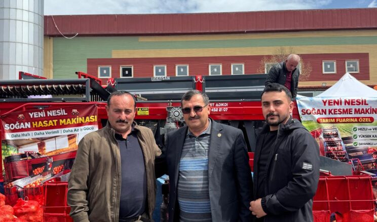ÖZDEMİR TARIM FUARINDA ÜRETİCİYLE BİRARAYA GELDİ