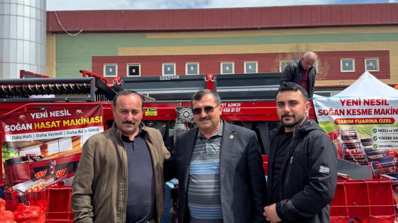 ÖZDEMİR TARIM FUARINDA ÜRETİCİYLE BİRARAYA GELDİ