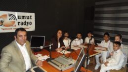 CANLI YAYINDA 23 NİSAN COŞKUSU