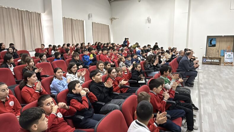 BELEDİYE’DEN ÖĞRENCİLERE SIFIR ATIK SEMİNERİ