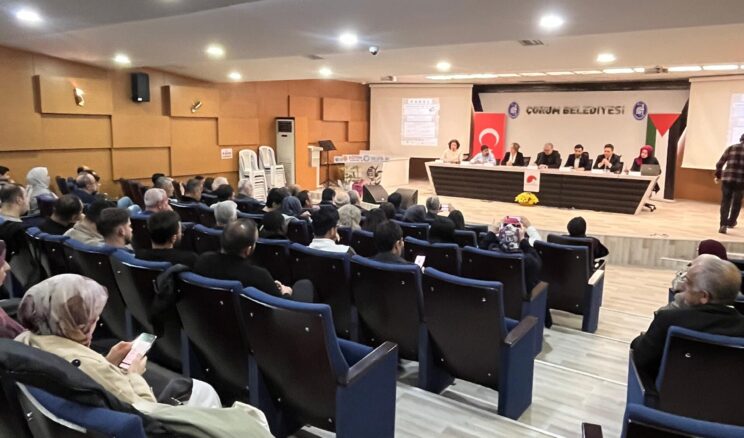 FİLİSTİN VE İDEOLOJİLER’ PANELİ İLGİ İLE DİNLEDİ