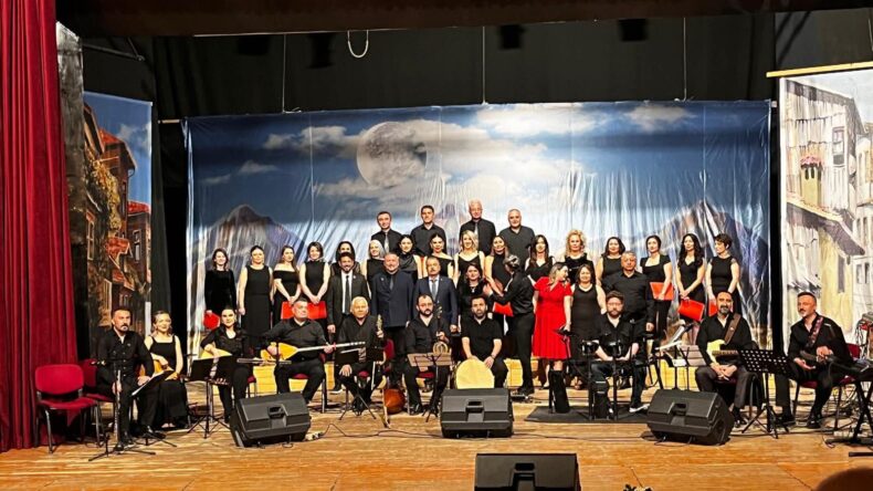 ANADOLU’NUN RENKLERİ BÜYÜLEDİ