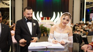 ZEYNEP İLE UMUT CAN DÜNYA EVİNE GİRDİ