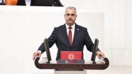MİLLETVEKİLİ AHLATCI’DAN 19 MAYIS MESAJI: “GÜÇLÜ TÜRKİYE HEDEFİMİZE GENÇLERİMİZLE, TÜRKİYE YÜZYILI’NDA YÜRÜYORUZ”