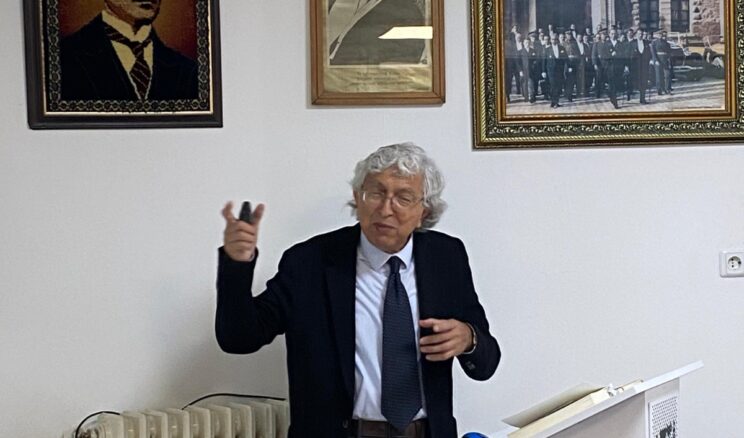 UYSAL’IN KÖY ENSTİTÜLERİ SÖYLEŞİSİNE YOĞUN İLGİ