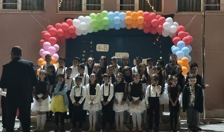 İSMAİL KAKAÇ İLKOKULU’NDA ÖRNEK MEZUNİYET TÖRENİ