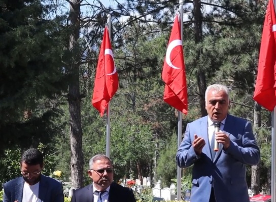 ŞEHİT ÖĞRETMEN ŞENAY AYBÜKE YALÇIN,KABRİ BAŞINDA ANILDI