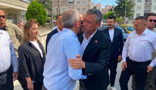 ÖZGÜR ÖZEL’DEN KÖSE AİLESİNE TAZİYE ZİYARETİ