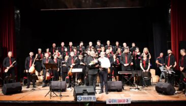 ŞEF KAZIM MERCAN YÖNETİMİ’NDE “TÜRKÜLERLE ANADOLU KONSERİ” BÜYÜLEDİ