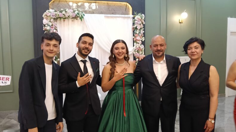 YILMAZ VE YILDIRIM AİLELERİNİN MUTLU GÜNÜ