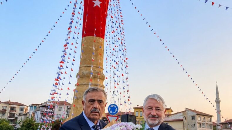 FESTİVALDE YEREL ESNAFIN YÜZÜ GÜLDÜ!