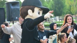 ÖZEL BİREYLER İÇİN MÜZİK VE EĞLENCE DOLU PROGRAM