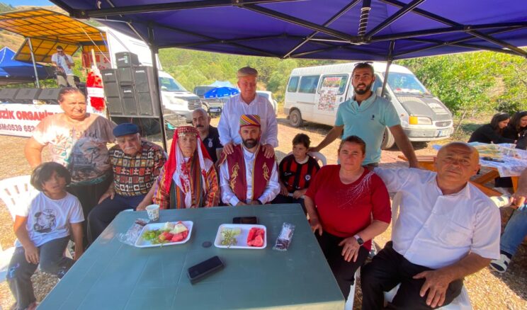 KIZILPINAR FASÜLYE ŞENLİĞİ COŞKUYLA GERÇEKLEŞTİ