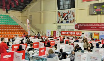 ÇORUM’DA GELECEĞİN TEKNOLOJİ YILDIZLARI İÇİN SINAV HEYECANI