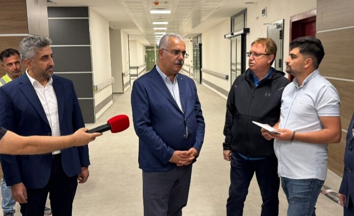ÇORUM’UN YENİ HASTANESİ HIZLA YÜKSELİYOR