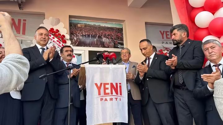 YENİ PARTİ MECİTÖZÜ İLÇE BİNASI TÖRENLE AÇILDI